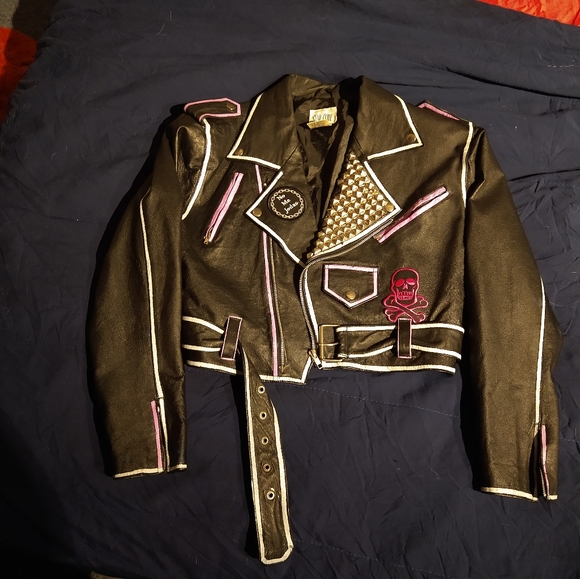 Hand painted Leather Jacket. - Picture 2 of 3